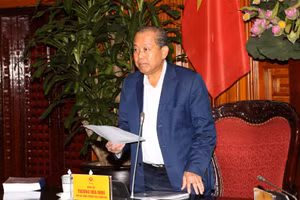  Phó Thủ tướng Thường trực Chính phủ Trương Hòa Bình phát biểu chỉ đạo