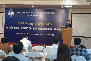 Ông Nguyễn Thanh Lâm - Cục trưởng Cục Báo chí, Bộ TT&TT chia sẻ tại hội nghị.