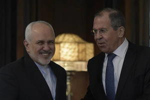 Ngoại trưởng Iran Mohammad Javad Zarif tức tốc bay sang Moscow đàm phán với Ngoại trưởng Nga S.Lavrov