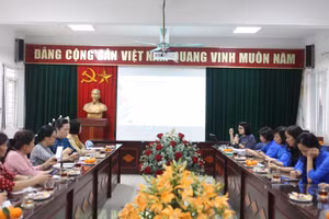 Buổi chia sẻ kinh nghiệm quản lý, giải pháp nâng cao chất lượng dạy học giữa Trường Tiểu học Trung Tự và Trường Tiểu học Phù Lỗ B.