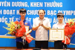 Bắc Giang khen thưởng học sinh có thành tích xuất sắc (Ảnh minh họa).
