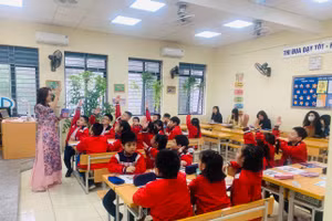 Học sinh hào hứng với tài liệu giáo dục địa phương theo Chương trình GDPT 2018