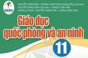 Sách giáo khoa Giáo dục quốc phòng và an ninh 11 của Nhà xuất bản Đại học Sư phạm. 