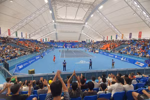 Cụm sân Tennis Hanaka Paris Ocean Park đạt tiêu chuẩn quốc tế có vinh dự được đăng cai nhiều giải đấu uy tín của khu vực và châu lục.