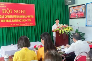 Quang cảnh buổi sinh hoạt chuyên môn.