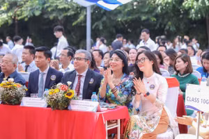 Trường Newton dẫn đầu toàn quận trong kỳ thi vào lớp 10 