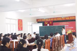 Trao đổi chuyên môn nâng cao chất lượng dạy và học.