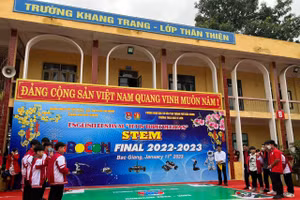 Các đội thi tham gia chung kết cuộc thi.