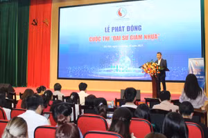 Quang cảnh lễ phát động.