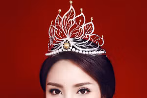 Khéo xử lý scandal như sao Việt năm 2014