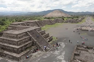 Đường hầm bí ẩn dưới thành phố cổ Teotihuacan