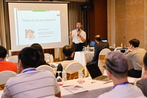 Nhiều đề tài nghiên cứu ấn tượng, có tính ứng dụng cao tại hội thảo ICIIT 2023. Ảnh: Phan Hiền. 