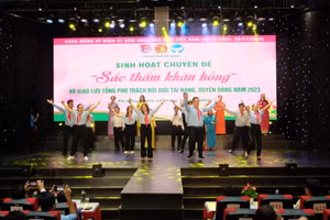 Các tiết mục dự thi của các trường tại chương trình. (Ảnh: Hoàng Vinh)