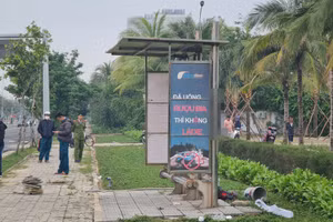 Lực lượng công an đã có mặt tại hiện trường để điều tra vụ việc. 