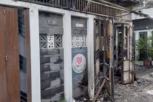 Hiện trường vụ cháy. (Ảnh: H.Vinh)