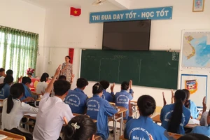 Học sinh Trường THPT Nguyễn Chí Thanh (Đắk Lắk) trong 1 tiết học sau Tết Nguyên đán. (Ảnh: TT)