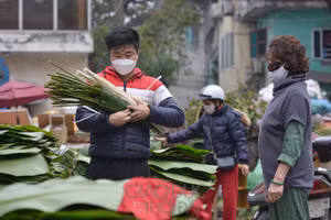 Sức mua giảm mạnh, tiểu thương tại chợ lá dong lớn nhất Thủ đô không giám nhập số lượng lớn.