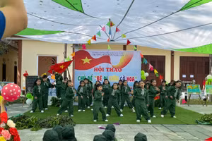 Trường Mầm non Ngọc Lan tổ chức Hội thao Bé đi giữa cờ hoa mừng kỷ niệm ngày Giải phóng hoàn toàn miền Nam, thống nhất đất nước