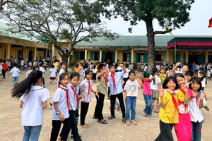 Học sinh Trường Tiểu học Hải Hà, thị xã Nghi Sơn (Thanh Hóa) đã trở lại trường khá đông đủ. Ảnh: NTCC.