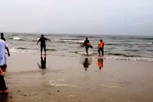 Khu vực 2 học sinh tắm biển bị đuối nước. Ảnh: Bạn đọc cung cấp.