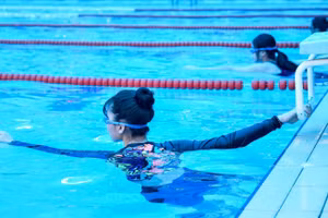 Giải bơi học sinh Hà Nội.