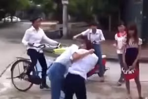 Bạo lực học đường cần được xử lý triệt để. Ảnh minh họa.