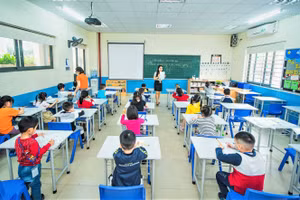 Học sinh sẽ quay trở lại trường kiểm tra học kỳ trực tiếp.