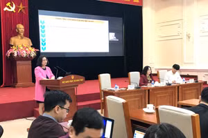 Phó Vụ trưởng Vụ GD Mầm non Cù Thị Thủy phát biểu.