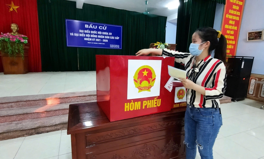 Cử tri Hà Nội đi bầu cử đại biểu Quốc hội khóa XV và đại biểu HĐND các cấp nhiệm kỳ 2021-2026. (Ảnh tư liệu: Đình Tuệ)