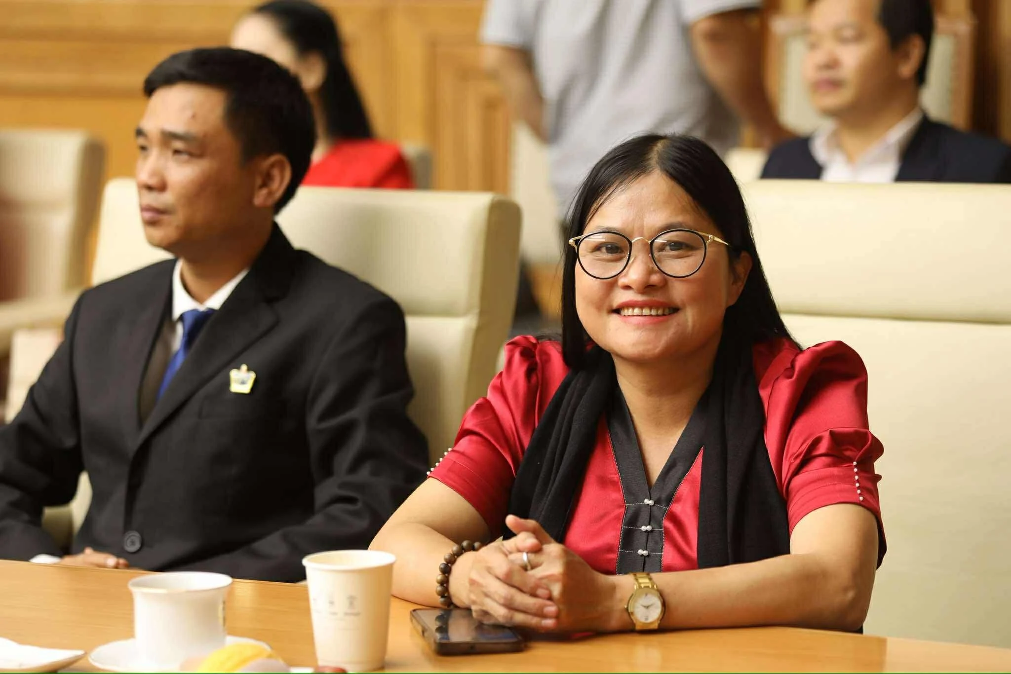gv-du-chuong-trinh-gap-mat-2.jpg