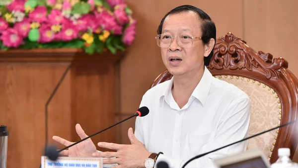 Thứ trưởng Thường trực Bộ GD&ĐT Phạm Ngọc Thưởng.