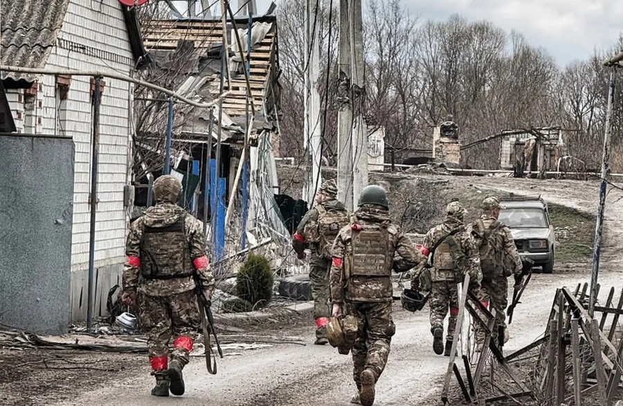 Chuyên gia Mỹ: Nga sẽ tấn công khu vực Donbass ngay khi 'mặt đất vừa khô ráo'