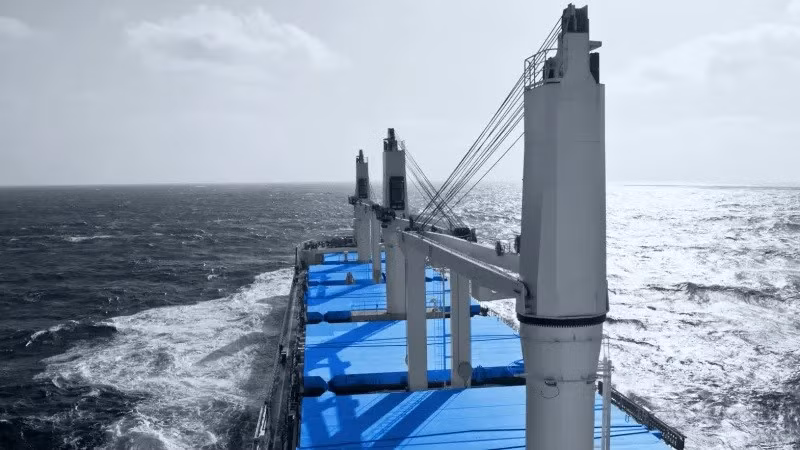 Nga cảnh cáo khai hỏa vào tàu ‘Hạm đội Bóng tối’ phương Tây