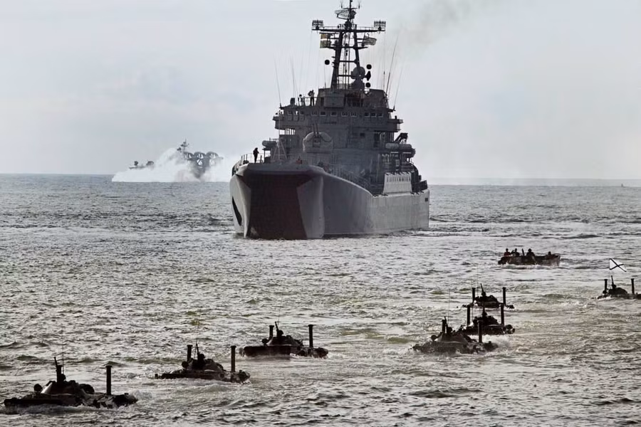 Tàu đổ bộ gây chấn động nước Đức