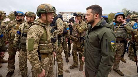 Ukraine thay tướng nhưng không đổi vận