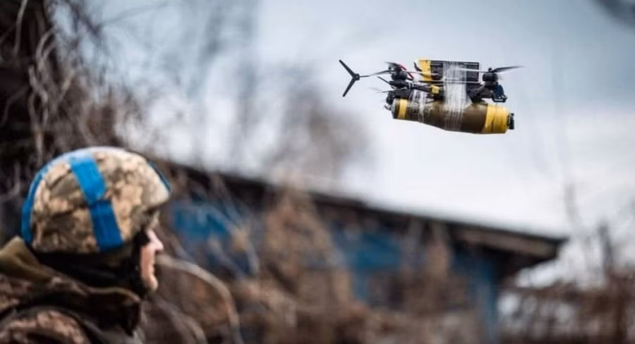 FPV Ukraine múa gậy trên không đánh ZALA