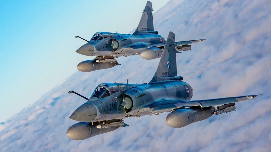 Pháp bí mật chuyển 3 tiêm kích Mirage 2000-5F tới Ukraine