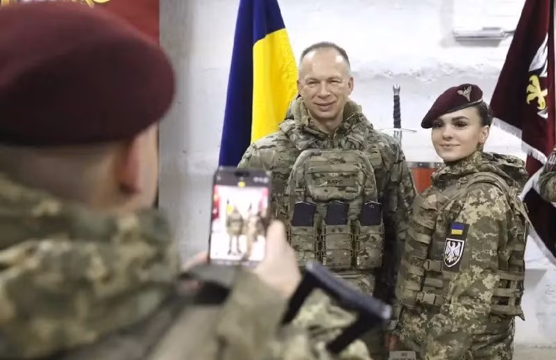 Lãnh đạo nói không, Quân đội Ukraine dứt khoát đòi ngừng bắn