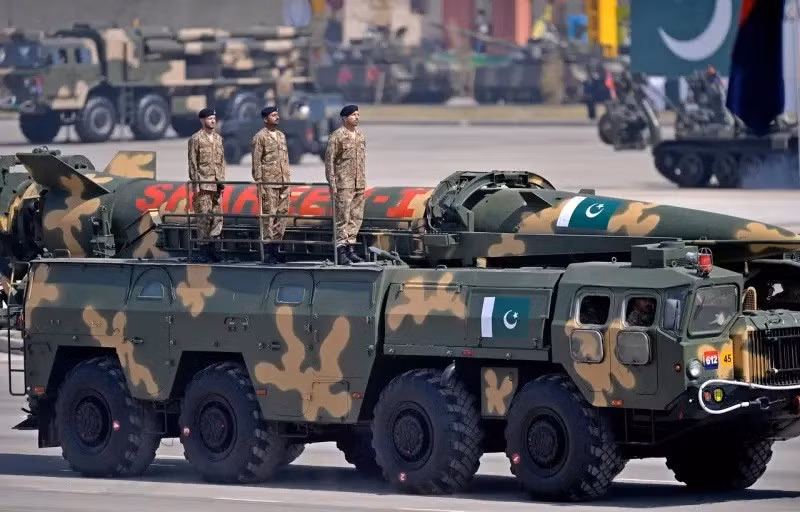Ấn Độ và Pakistan bên bờ vực chiến tranh