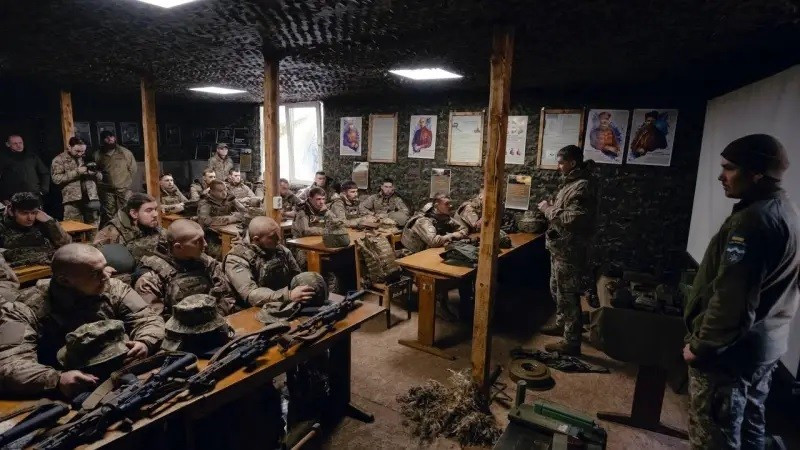 Xung đột Nga-Ukraine chỉ là một phần của cuộc chiến 3 giai đoạn?