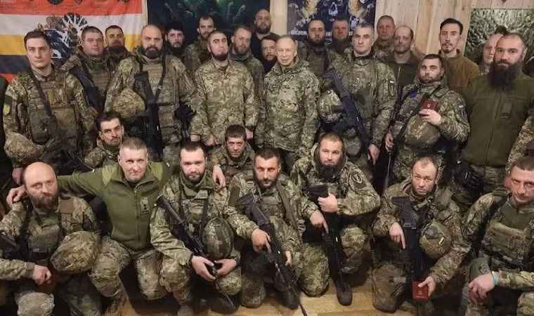 Quân đội Ukraine đã biến thành ‘Dân quân NATO’