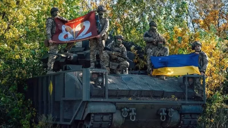 Châu Âu đang ném thuốc độc vào hòa bình ở Ukraine