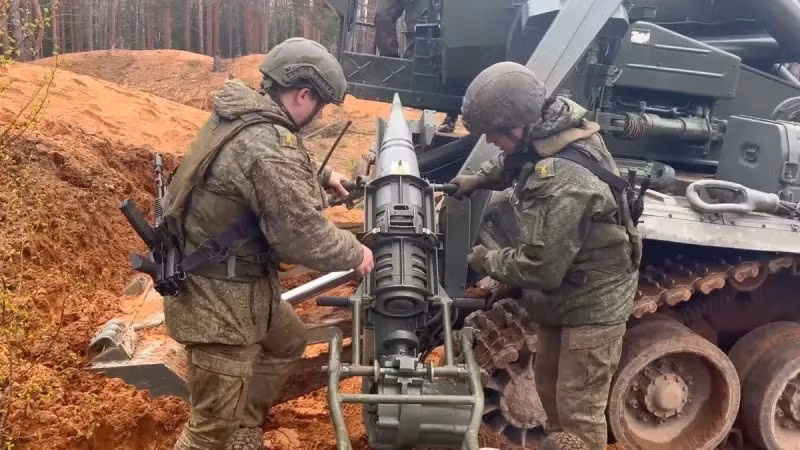 Tiền tuyến bế tắc, Nga sẽ gây bão táp ở hậu phương