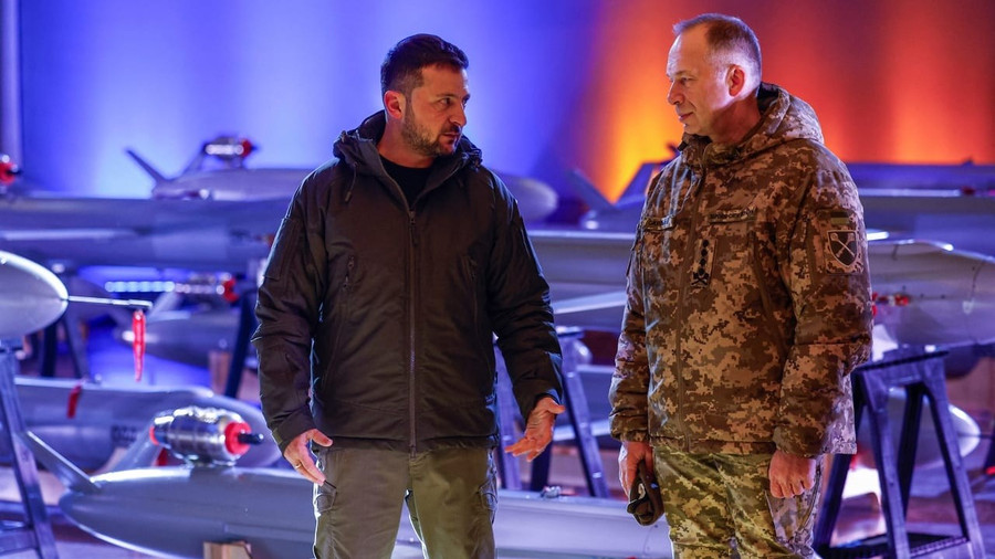 Ông Zelensky sốc khi nghe tướng Syrskyi thông báo chiến sự