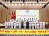 Thứ trưởng Nguyễn Ngọc Lâm và Chủ tịch UBND tỉnh Phú Thọ Trần Duy Đông chụp ảnh lưu niệm cùng Ban Chấp hành Đảng bộ Công an tỉnh Phú Thọ lần thứ I, nhiệm kỳ 2025-2030 (ảnh Công an tỉnh Phú Thọ).