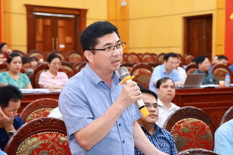 dai-bieu-phat-bieu.jpg