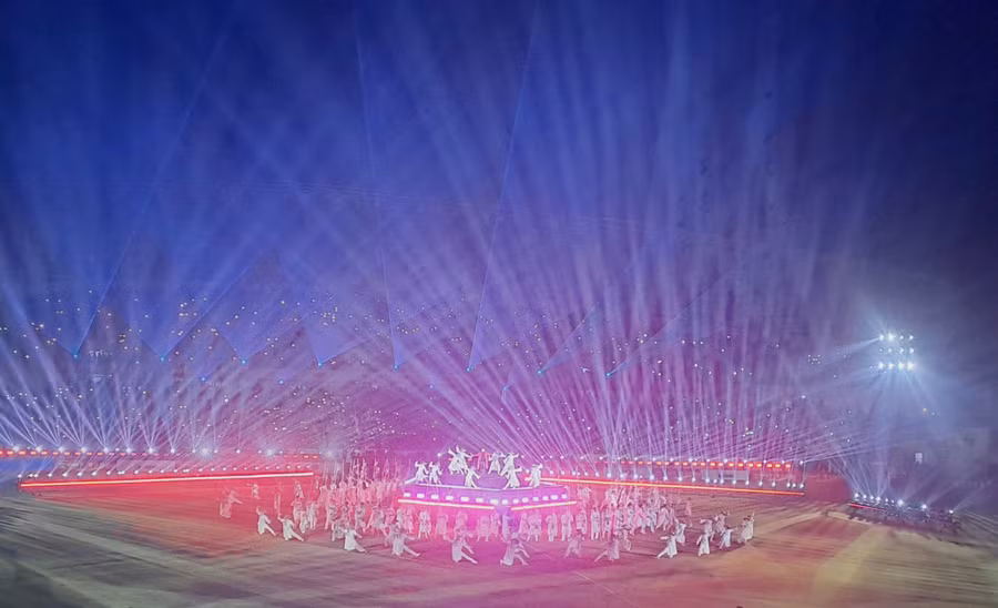 khai-mac-tu-hung-2.jpg