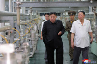 ong-kim-jong-un-thi-sat-vien-nghien-cuu-hat-nhan-01.jpg