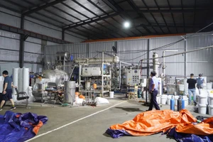 Bên trong một cơ sở sản xuất trái phép khí N2O mà Công an Thanh Hóa phát hiện, triệt phá.