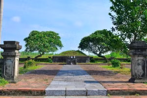 Lăng mộ vua Lê Túc Tông.